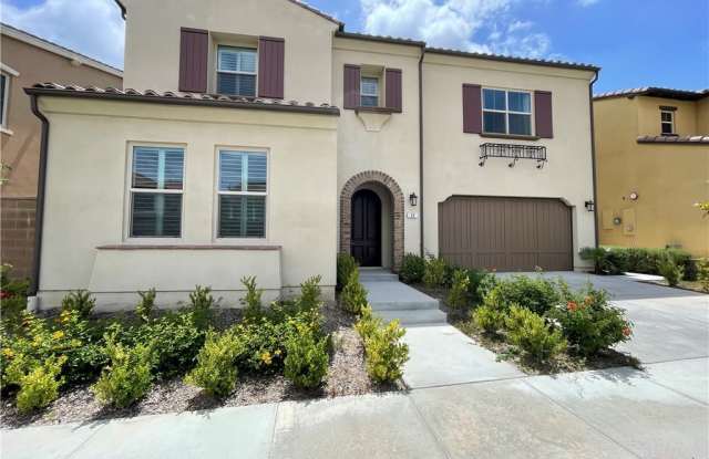 52 Dublin - 52 Dublin, Irvine, CA 92620