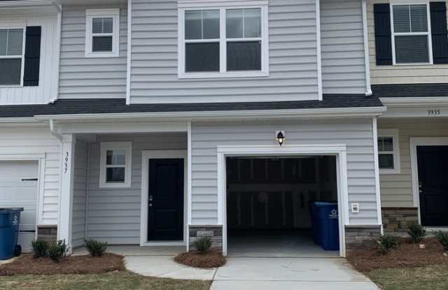 3937 Townes Boulevard - 3937 Townes Boulevard, Lake Norman of Catawba, NC 28682
