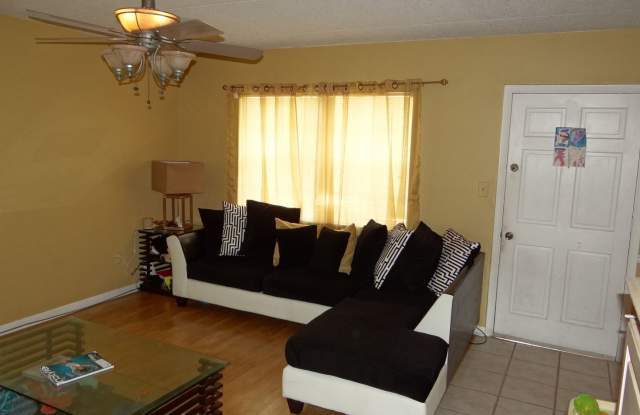 4718 North Michael Court Unit 120 Gallery 4