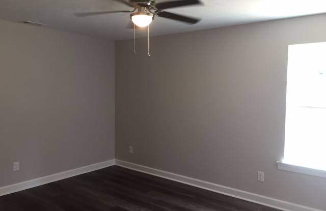Totally Remodeled with lots of room to roam Gallery 3