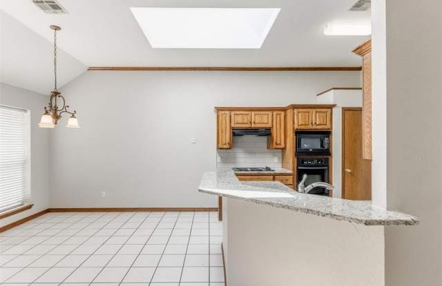 3921 Brownwood Lane Gallery 4