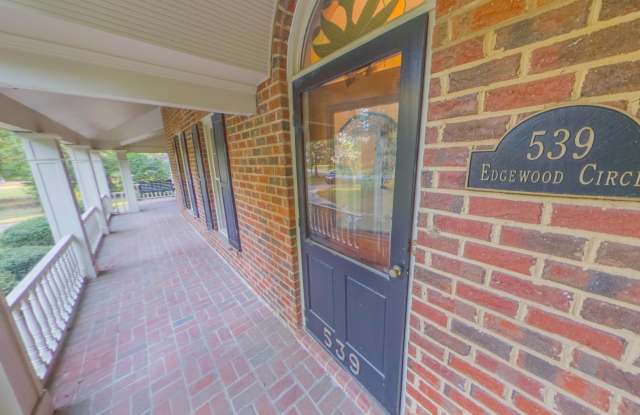 539 Edgewood Circle Gallery 3