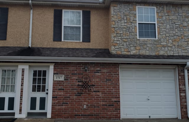 1517 E 120th St - 1517 East 120th Street, Olathe, KS 66061