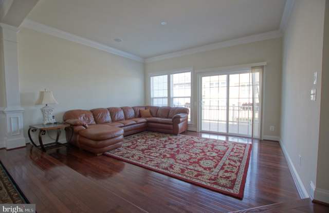 524 RED RASPBERRY TERRACE Gallery 2