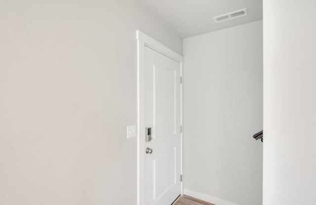 Beautiful New 2 Bedroom Cottage Now Available! Gallery 4