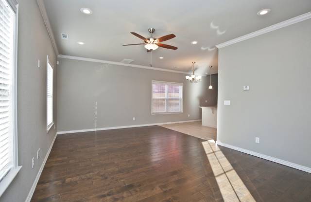 3805 W Pawnee Rd. Gallery 4