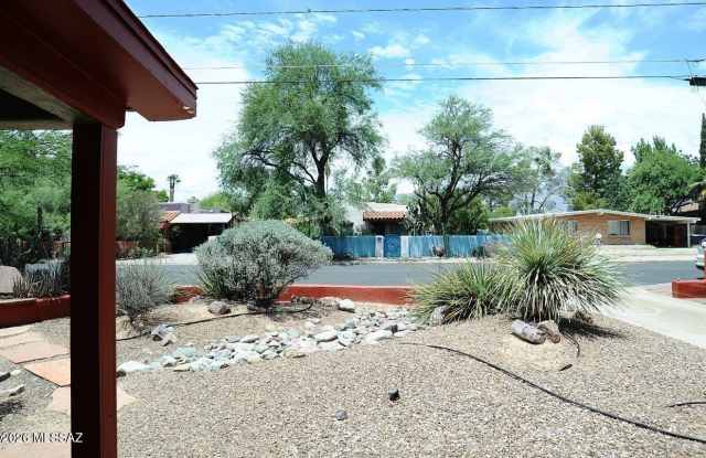 3326 E Elida Street Gallery 4