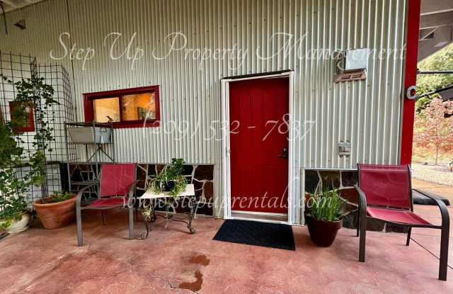 Fully Furnished 1 Bedroom Apartment w/ All Utilities Included! photos photos