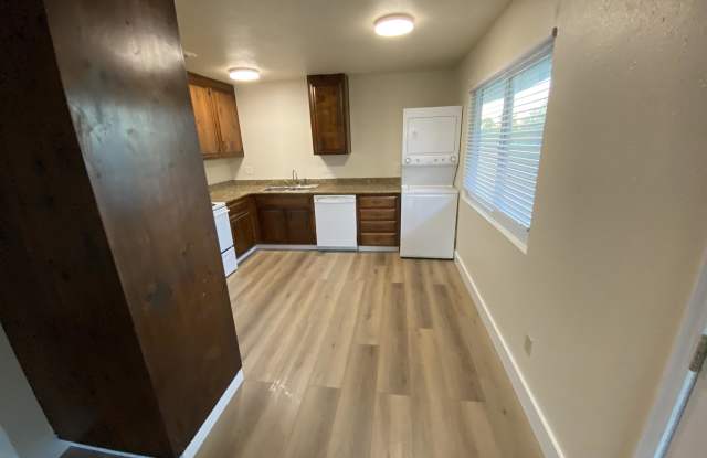209 Wright Lane - 4 Gallery 2