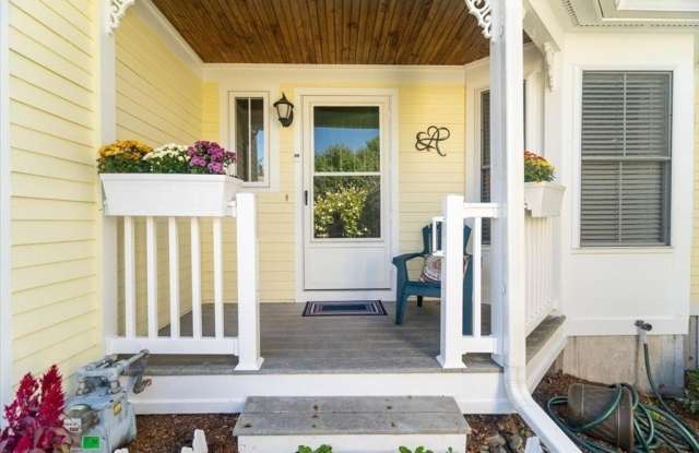 68 Village Dr photos photos