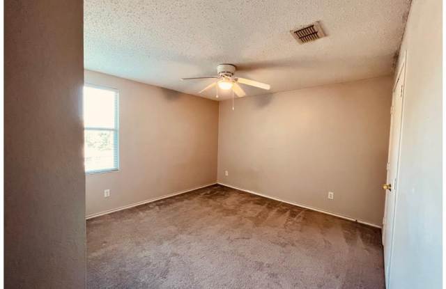 909 Willow Tree Drive Gallery 4
