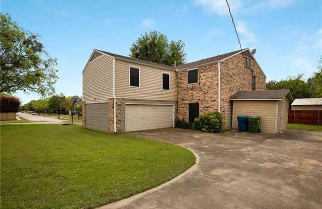 2620 Lismore Drive Gallery 2