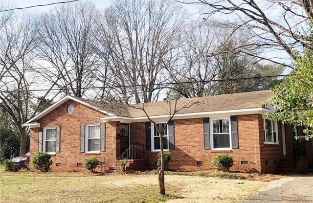 1415 Springwood Ln - 1415 Springwood Lane, Charlotte, NC 28210