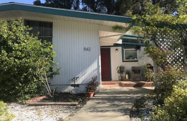 542 Bonita Avenue, Unit 2 - 542 Bonita Avenue, Pleasanton, CA 94566