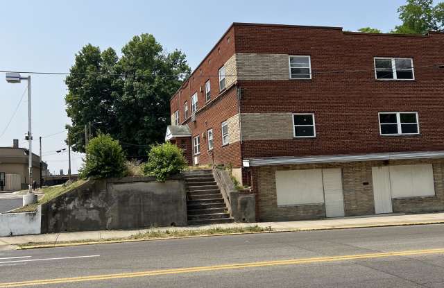 101 S. Cooper Avenue - 1 - 101 South Cooper Avenue, Lockland, OH 45215