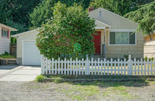 Charming 4 BEDS  1.5 BATH SINGLE FAMILY HOUSE FOR RENT photos photos