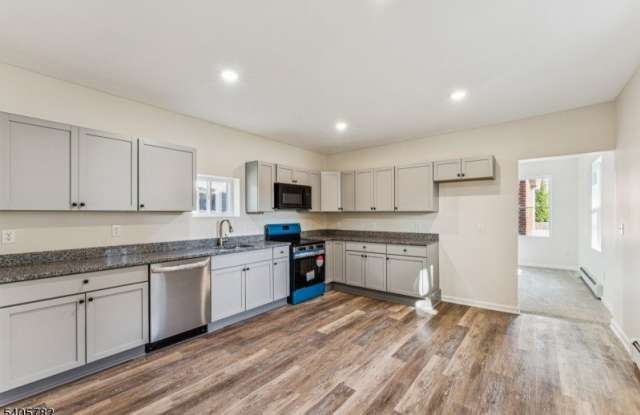 786 S Main St photos photos 786 S Main St photos photos