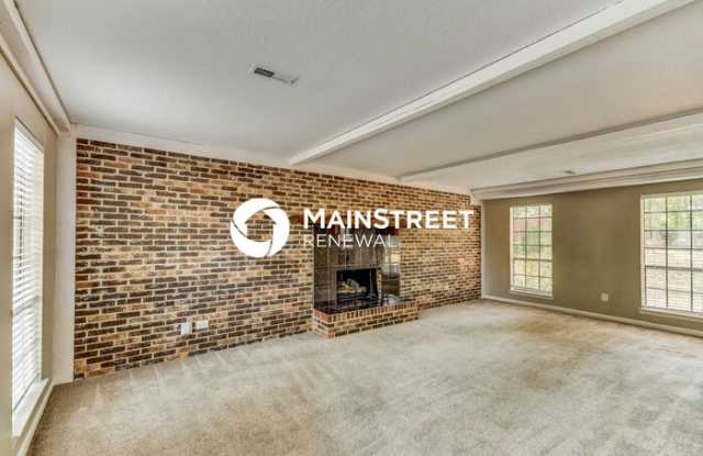 904 Pine Forest Circle Gallery 2
