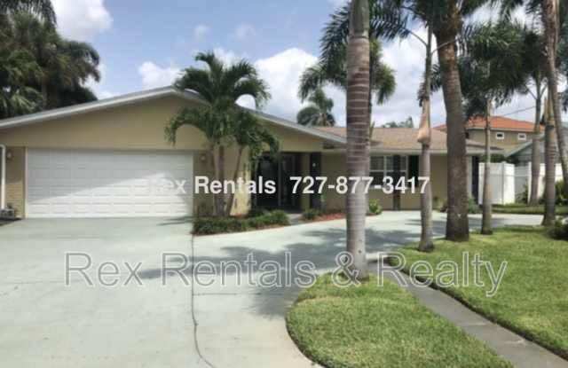 4095 14th Street Ne photos photos