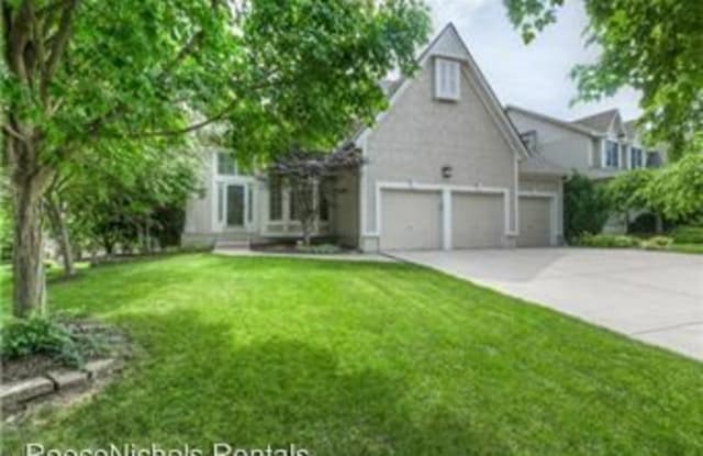14116 Parkhill Lane - 14116 Parkhill Lane, Overland Park, KS 66221
