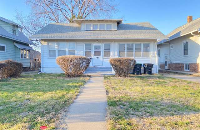 2436 Laurel Avenue photos photos