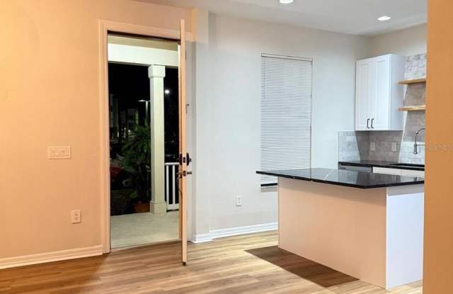 4132 HUNTERS PARK LANE Gallery 3