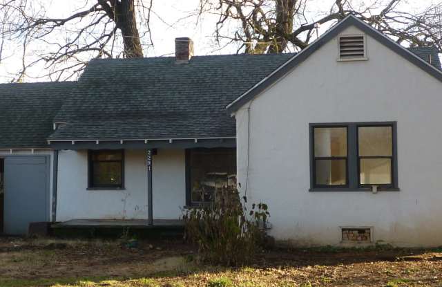 Adorable Home in Country Setting! photos photos