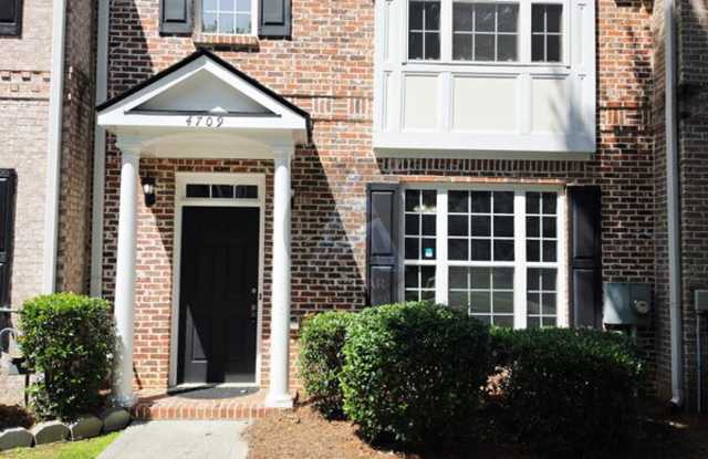 4709 Liberty Square Drive Gallery 3