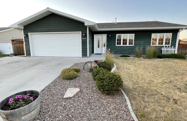 1413 29th Ave S photos photos