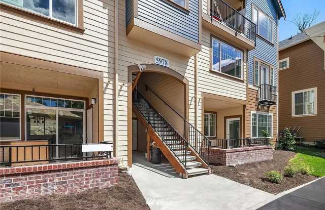 Spacious light and bright condo in Redmond near E Lake Sammamish photos photos Spacious light and bright condo in Redmond near E Lake Sammamish photos photos
