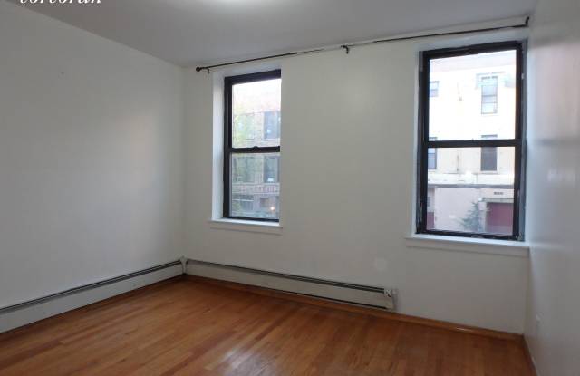 418 Grand Street Gallery 3
