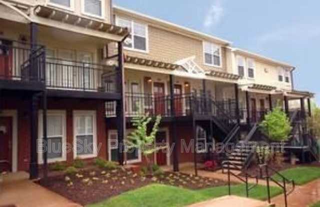 1615 Elmwood Court photos photos