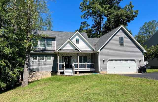 22120 Lake Jordan Landing Gallery 2