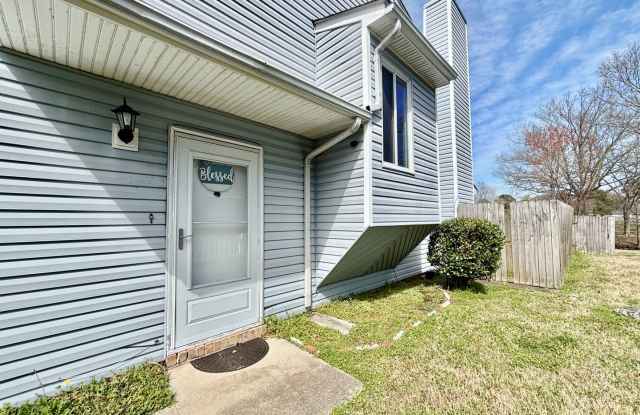 Cozy Updated End Unit Home In Virginia Beach photos photos