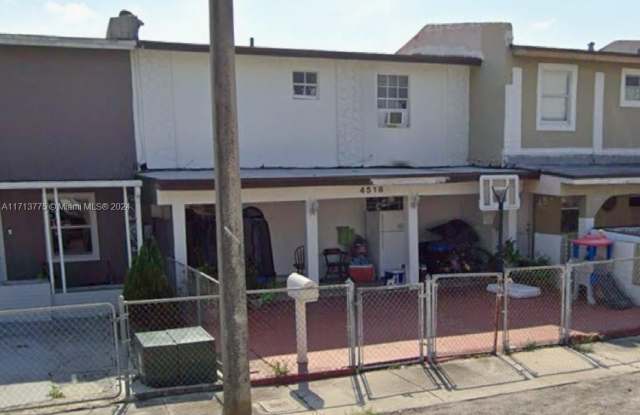 4518 NW 194th St photos photos