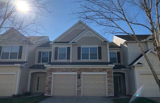 3068- 11068 Castlemain Circle E - 11068 S Castlemain Cir, Jacksonville, FL 32256