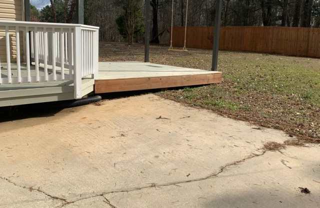 3 Bedroom Salisbury Home photos photos