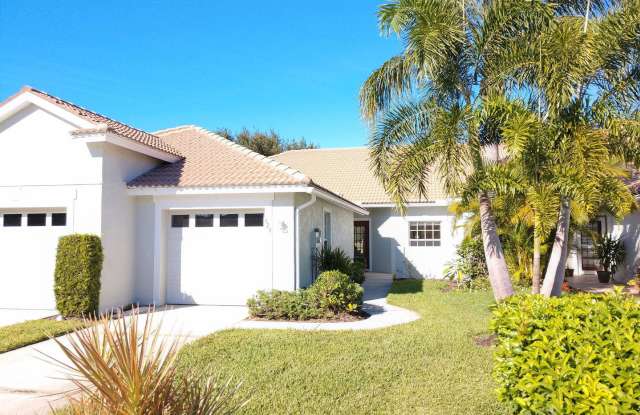 Seasonal Short-Term Villa located in Pelican Pointe Golf  Country Club! photos photos