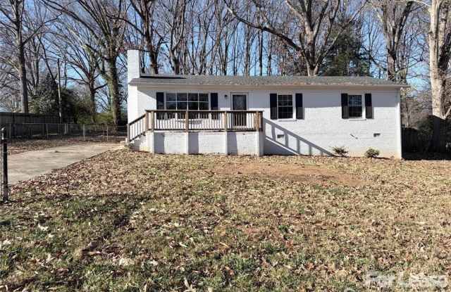 2567 Bob White Lane photos photos