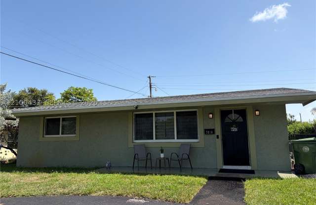 7810 NW 11th Ct Gallery 3
