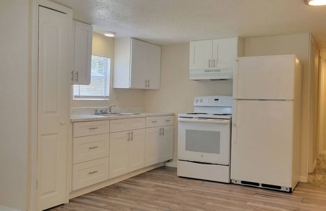 Two-Bedroom Home in Winter Haven Gallery 4