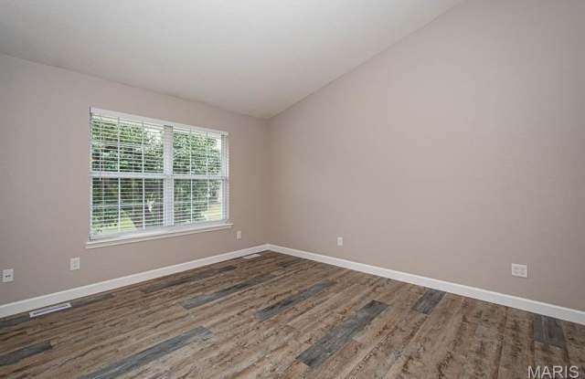 1031 Thames Drive Gallery 4