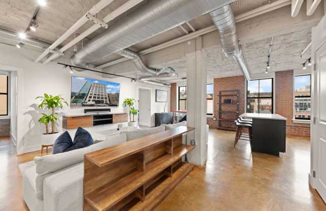 Fully Furnished Designer Loft with Parking & Monument Views! photos photos