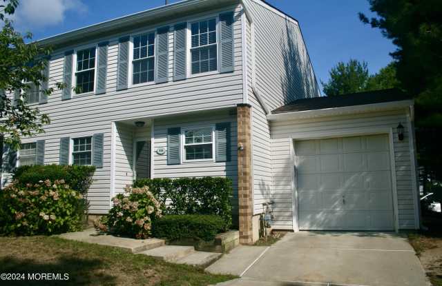 16 Apple Drive photos photos
