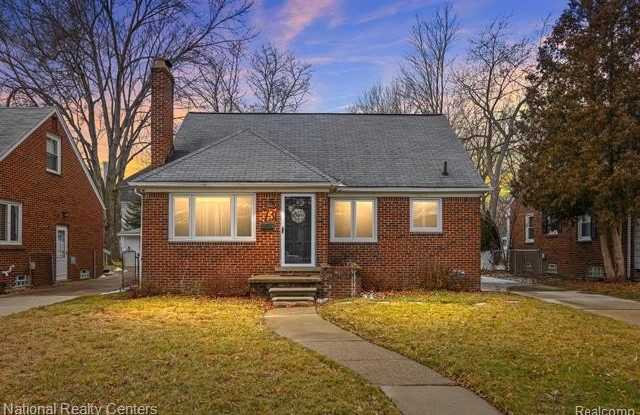 731 COOLIDGE Road photos photos