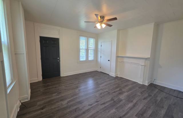 Beautiful and Spacious 3 Bedroom Home In West End Gallery 3