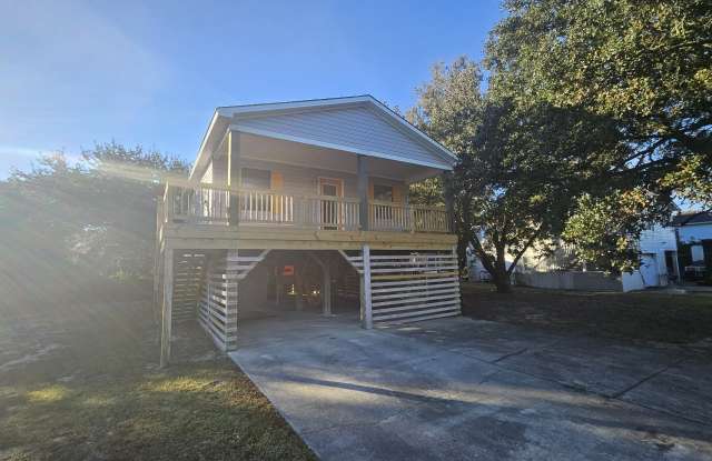 323 West Walker Street Gallery 1