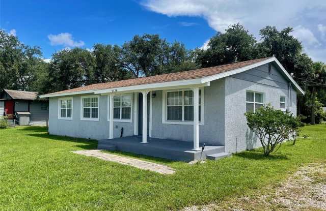 2170 W AIRPORT BOULEVARD photos photos