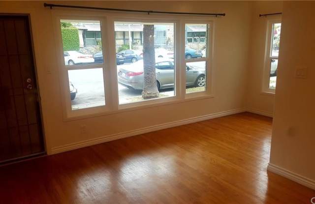 445 Cedar Avenue Gallery 3