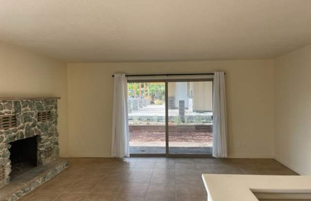 Price Reduced!!!! 3 Bedroom Incredible Space in Sedona - Contact Property Pros 928-634-7710 Gallery 2